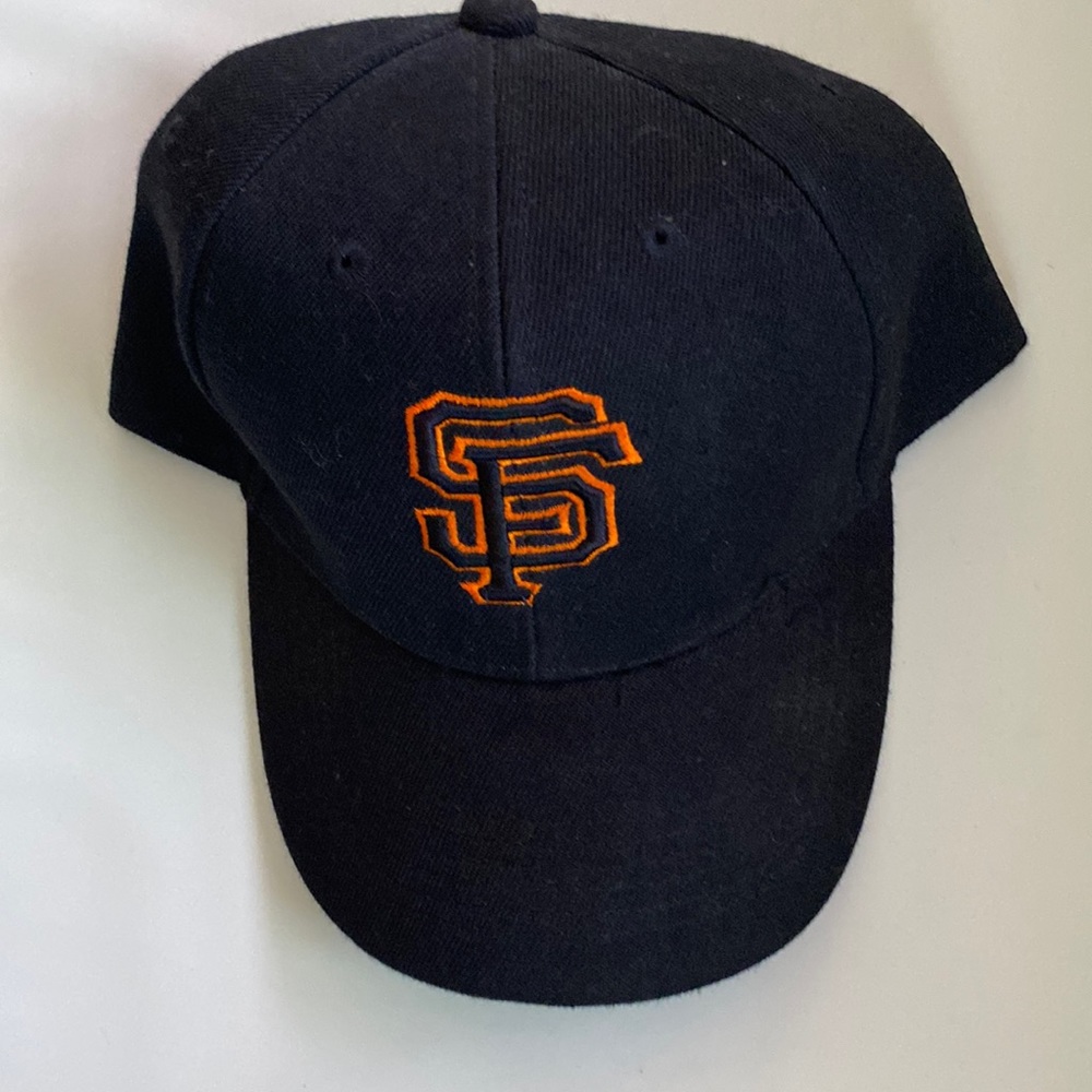 San Francisco Giants Baseball cap  Adjustable strap in back Like New